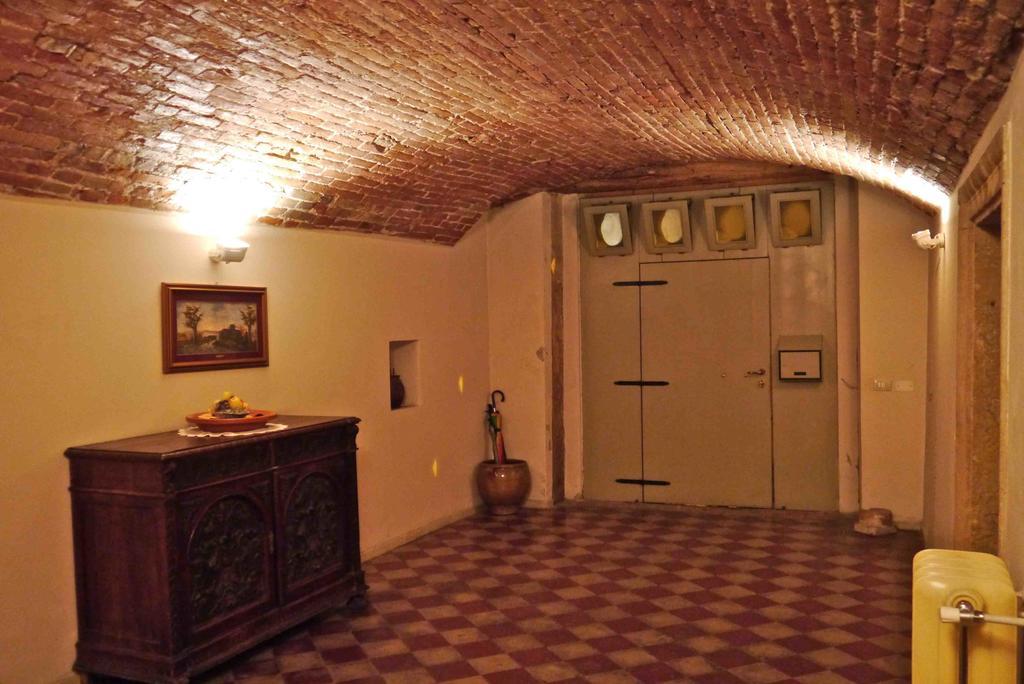 Residenza Carducci Centro Storico Apartment Верона Стая снимка